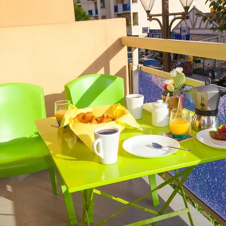 Pearl - Remote Work Friendly Apartament